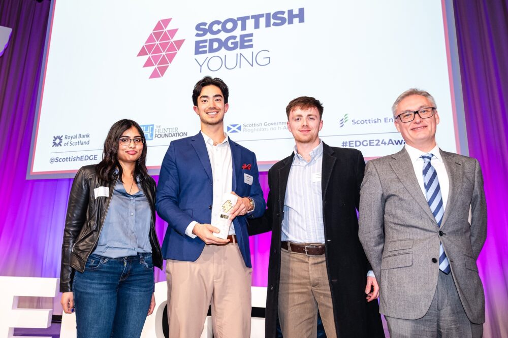 Sim Pat Young EDGE winner with Ian Baxter 2jpg copy