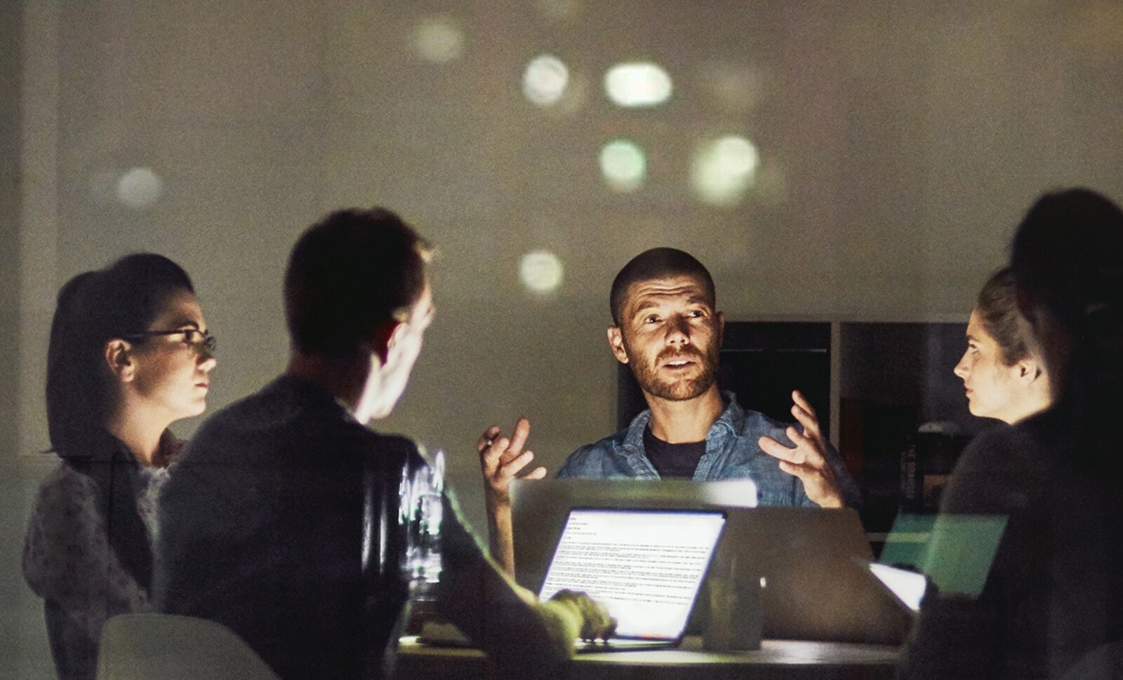 825151062 Cecilie Arcurs crop2