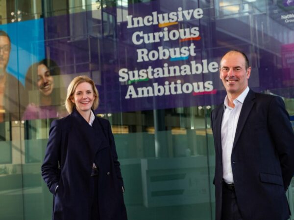 21 DISC02 ppp final Web Image