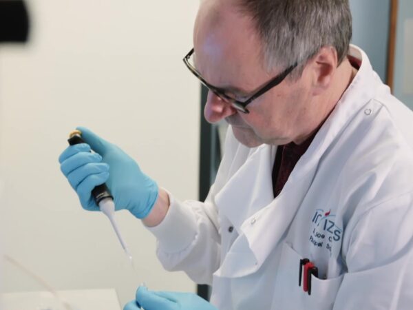 Invizius scientist Joe Conner in the lab